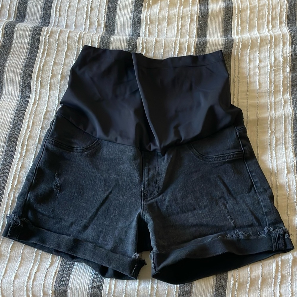 Black Maternity frayed cuffed shorts